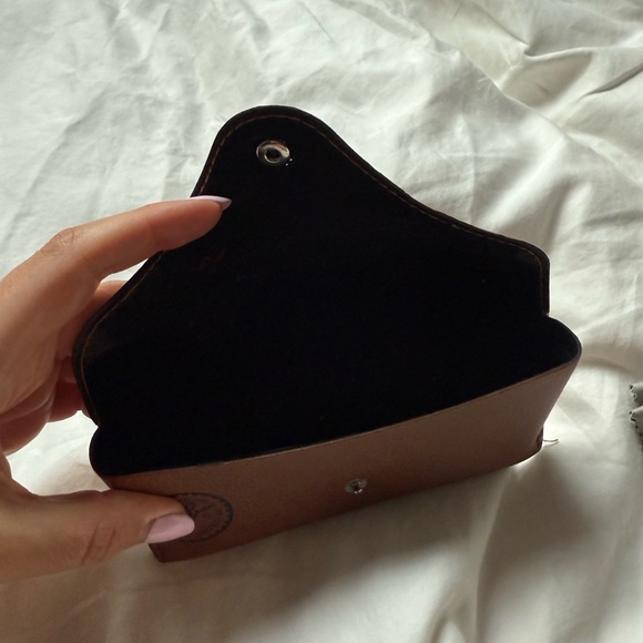 Ray-Ban Gold Frame with Dark Green Lenses Sunglasses - Picture 7 of 7